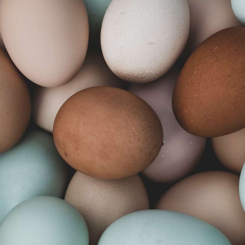 Αυγά ελευθέρας βοσκής συρόμενο παζλ online