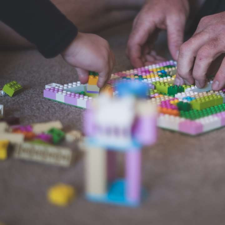 Nigdy nie jest za stary jak na lego puzzle przesuwne online