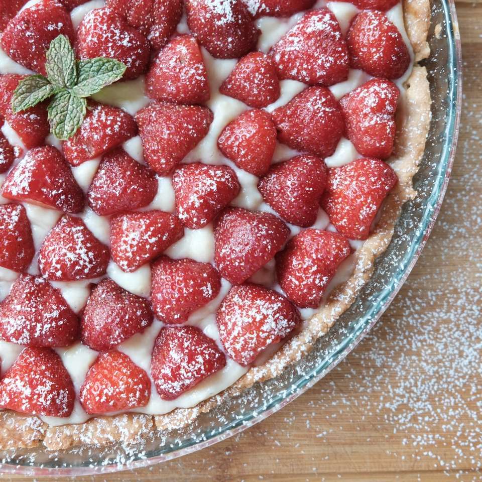 Homemade strawberry tart sliding puzzle online