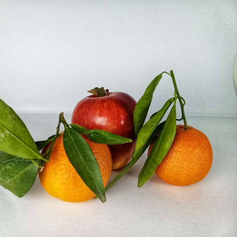 frutas de naranja y manzana rompecabezas en línea