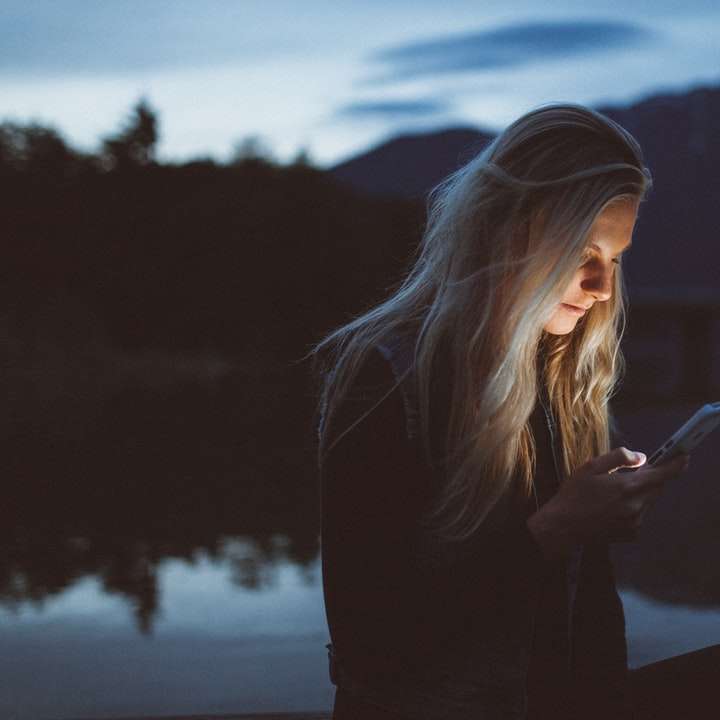 SMS på natten glidande pussel online