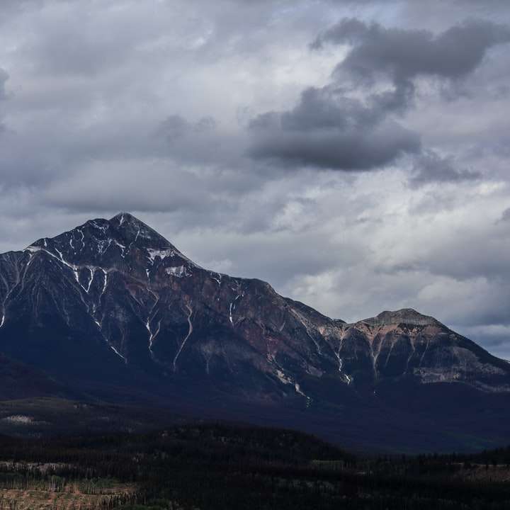 landskap av bergen Pussel online