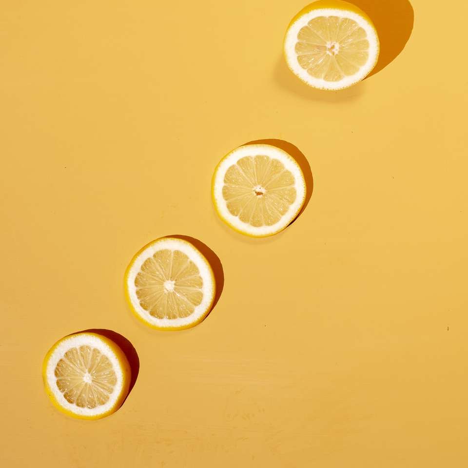 cuatro rodajas de fruta de limón rompecabezas en línea