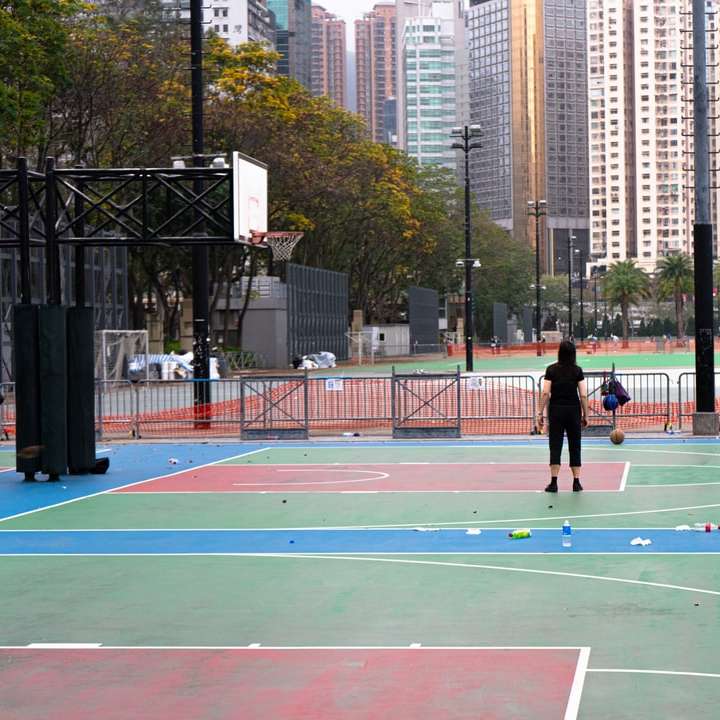 6:44 - Basket precoce a Victoria Park puzzle online