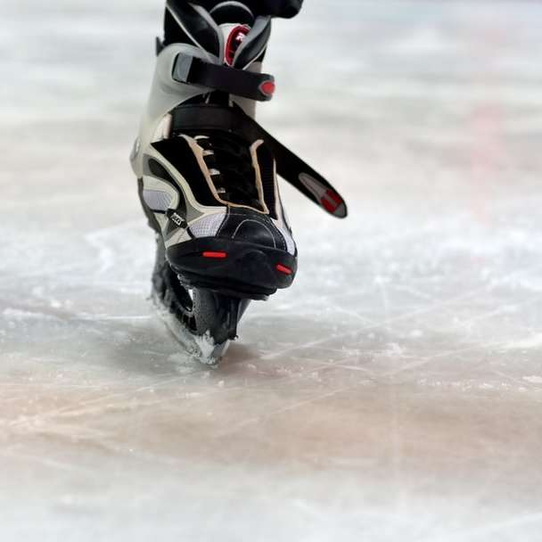 Hockey skridskor glidande pussel online