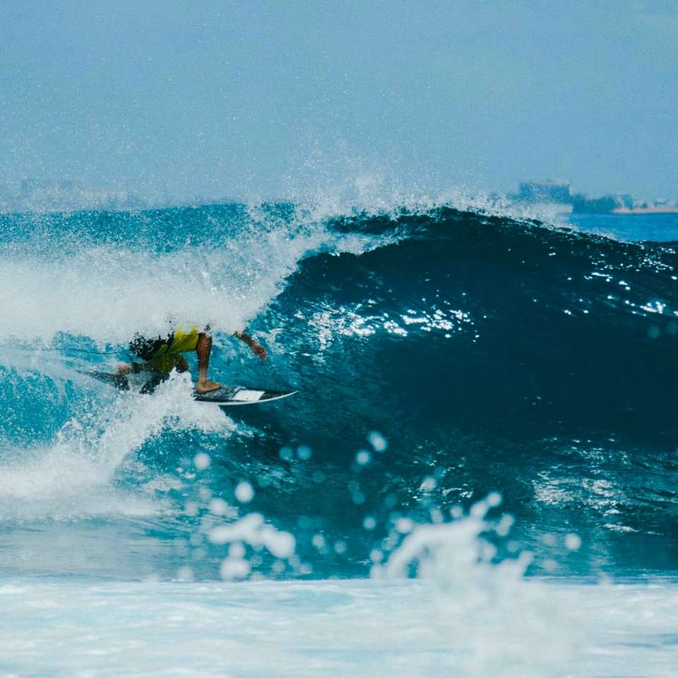 Surfování na Maledivách posuvné puzzle online