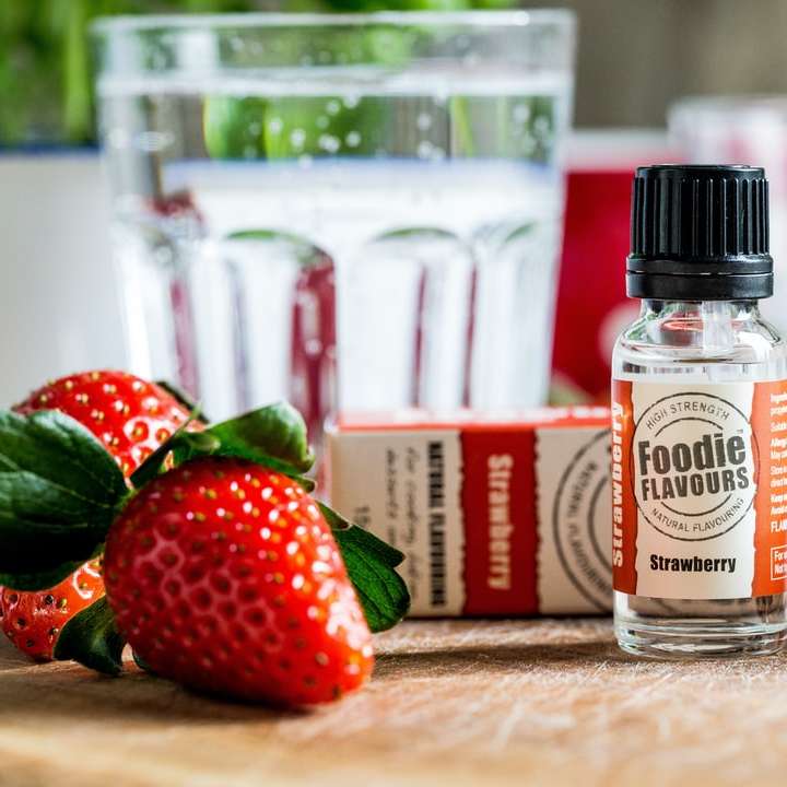 Естествен аромат на ягоди онлайн пъзел