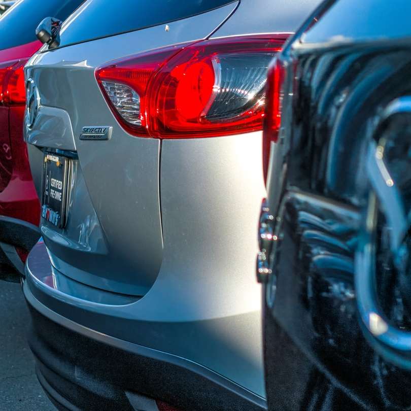 Mazda-emblem glidande pussel online