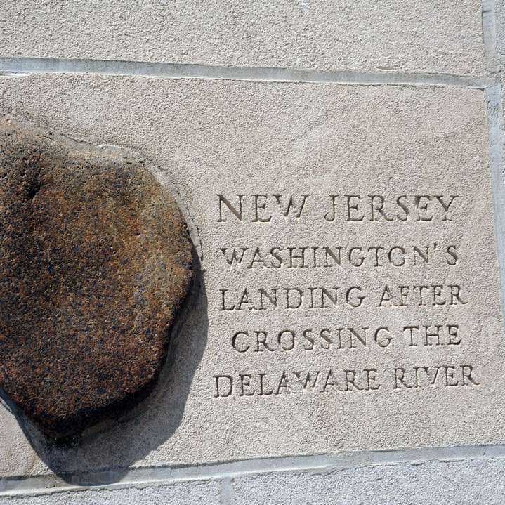 Landing van New Jersey Washington na het oversteken van de Delaware-rivier schuifpuzzel online