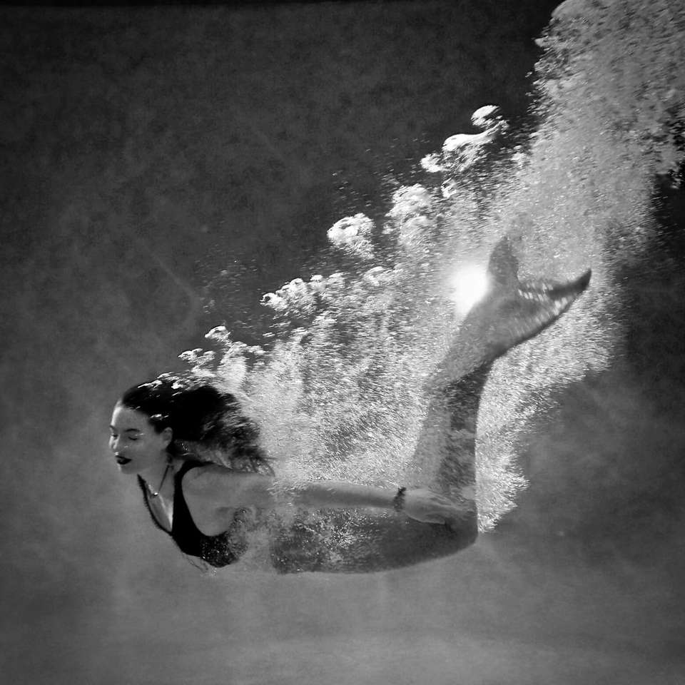 Meerjungfrau tauchen unter Wasser Online-Puzzle