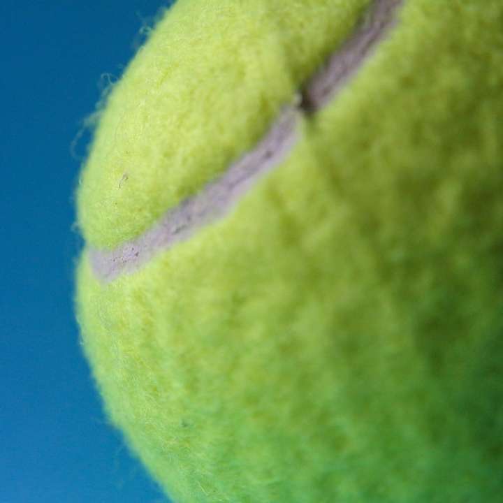 テニスボールの青い背景 スライディングパズル・オンライン