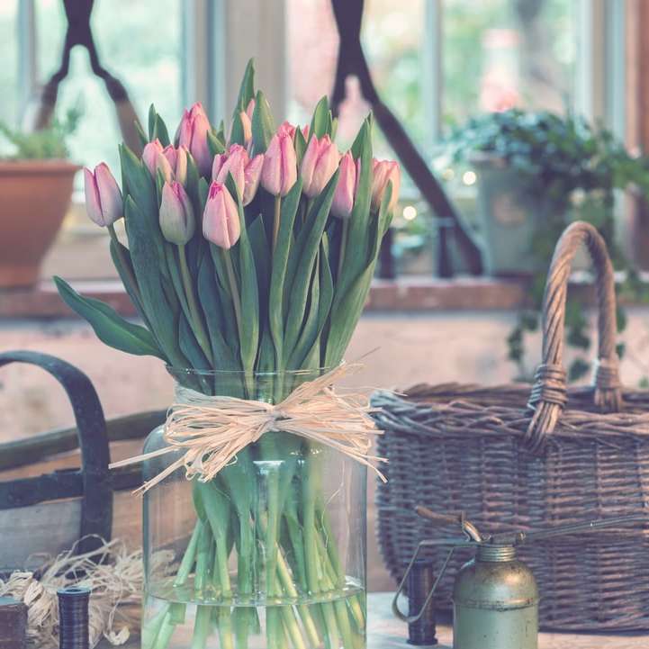 Vaso de tulipa rústico puzzle online