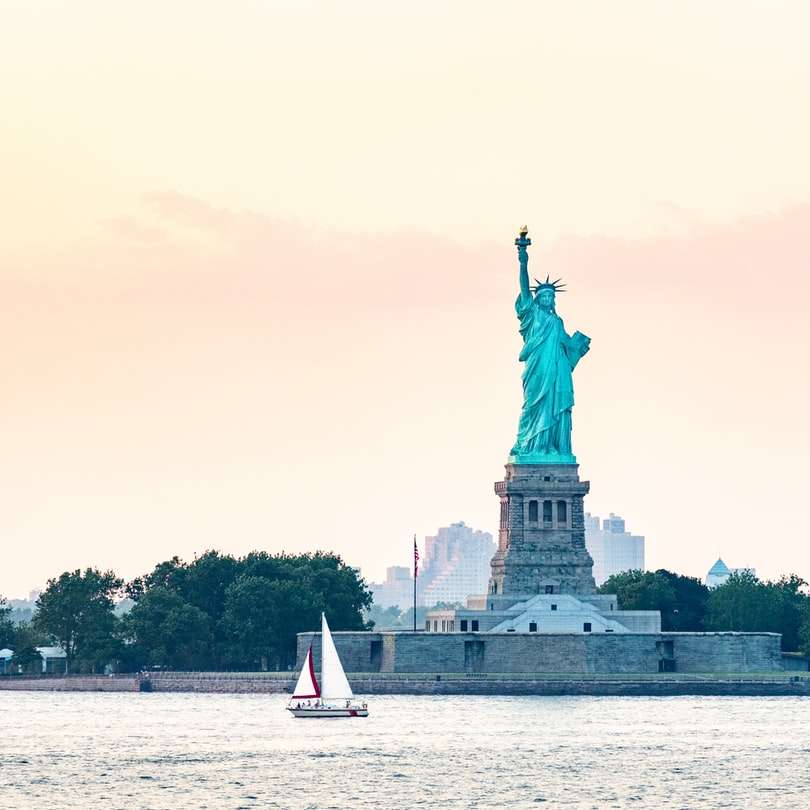 statue de la liberté new york city puzzle en ligne
