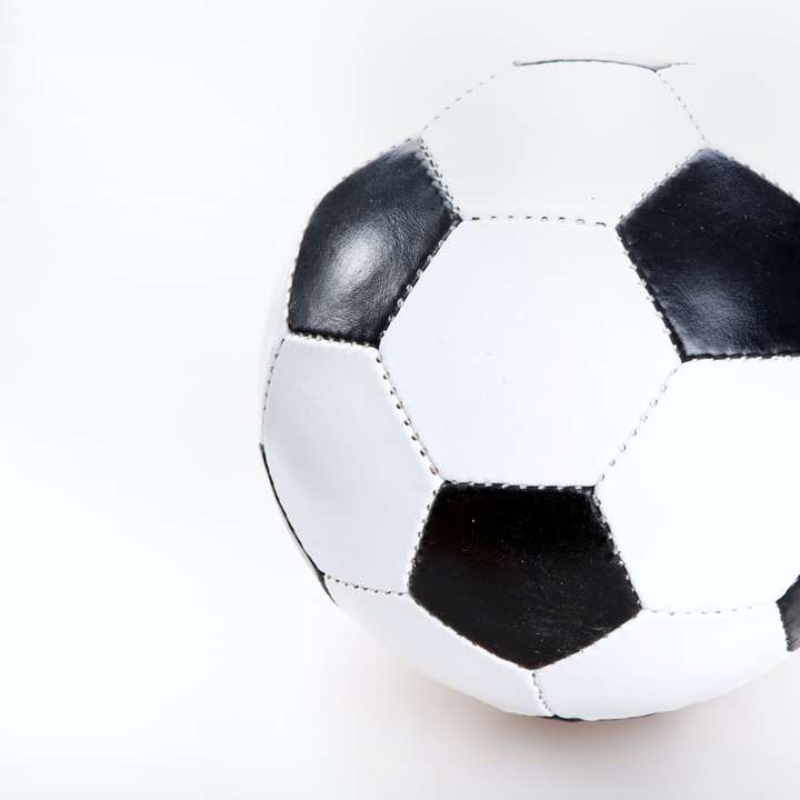 Μπάλα ποδοσφαίρου συρόμενο παζλ online