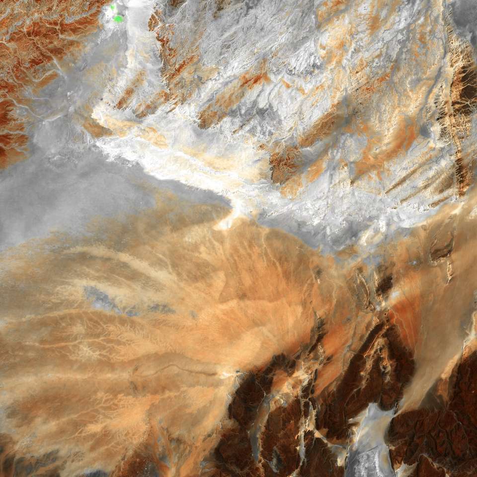 сателитна снимка плъзгащ се пъзел онлайн
