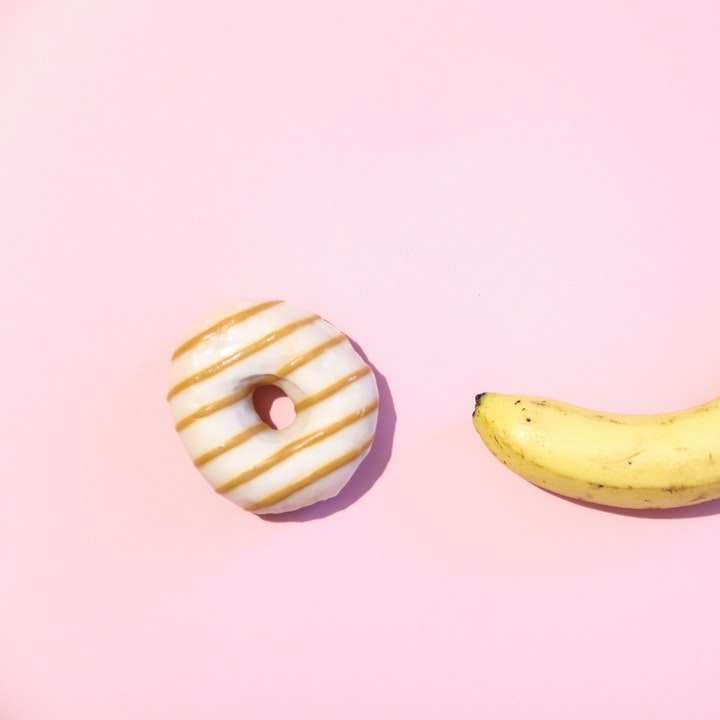 пончик и банан онлайн-пазл