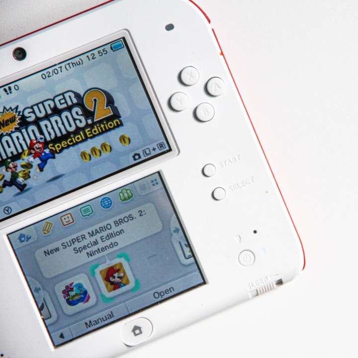 λευκό χρώμα αγοριού παιχνιδιού Nintendo συρόμενο παζλ online