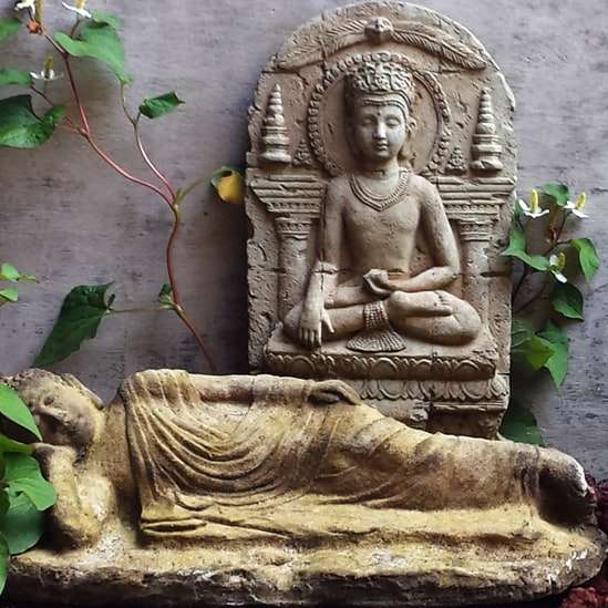 spící sochy Buddhy posuvné puzzle online
