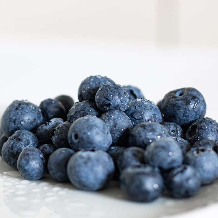 blueberries sliding puzzle online