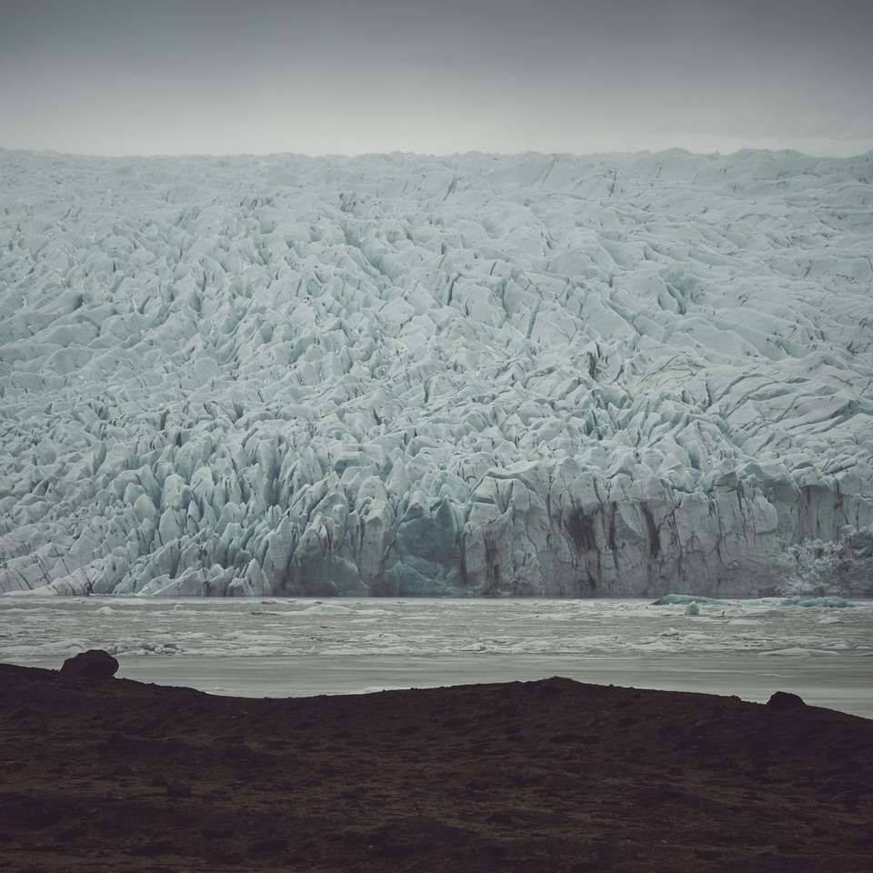 lodowa góra w ciągu dnia puzzle przesuwne online