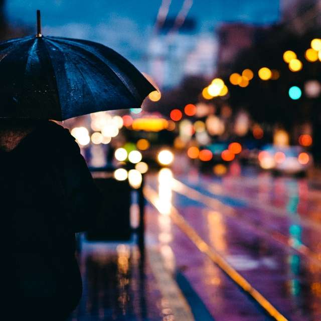 Deštník California St déšť posuvné puzzle online