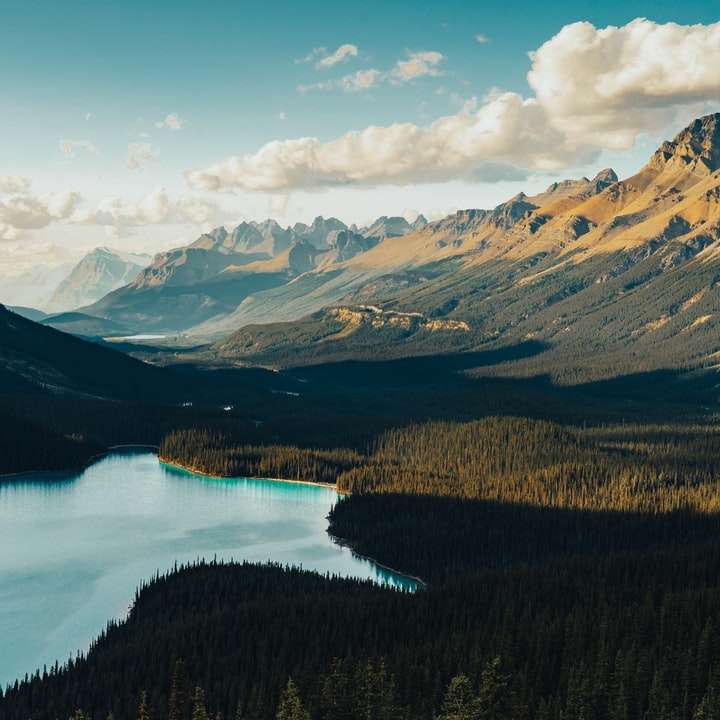 Tramonto al Lago Peyto, il Parco Nazionale di Banff. puzzle online
