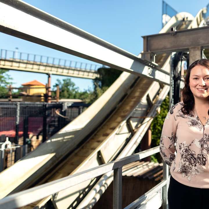 Female civil engineer with rollercoaster online puzzle