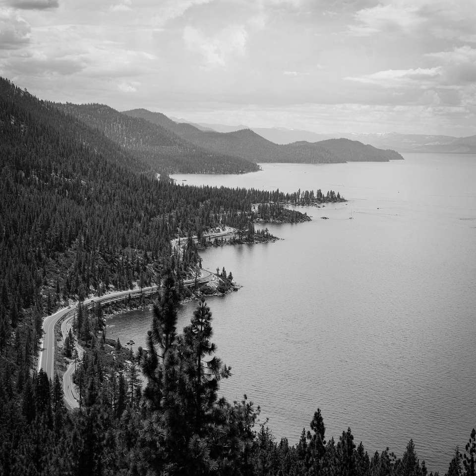 Lake Tahoe sliding puzzle online