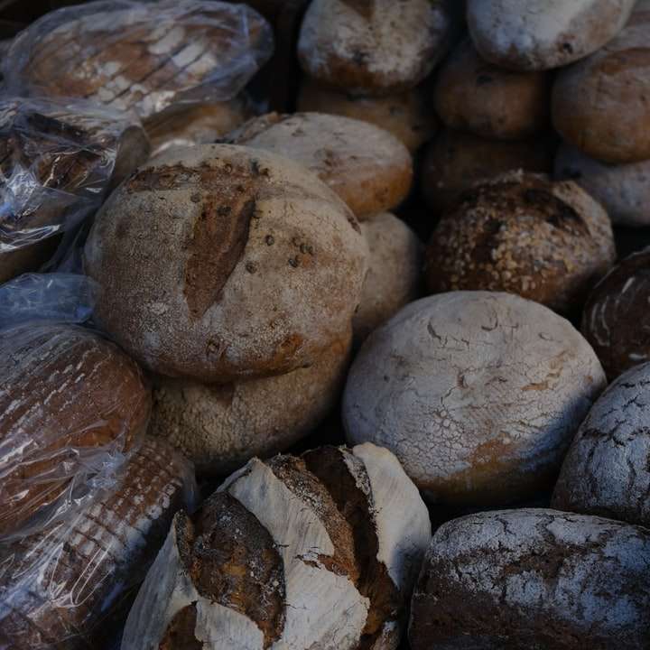 fragmento de piedra marrón y blanca rompecabezas en línea