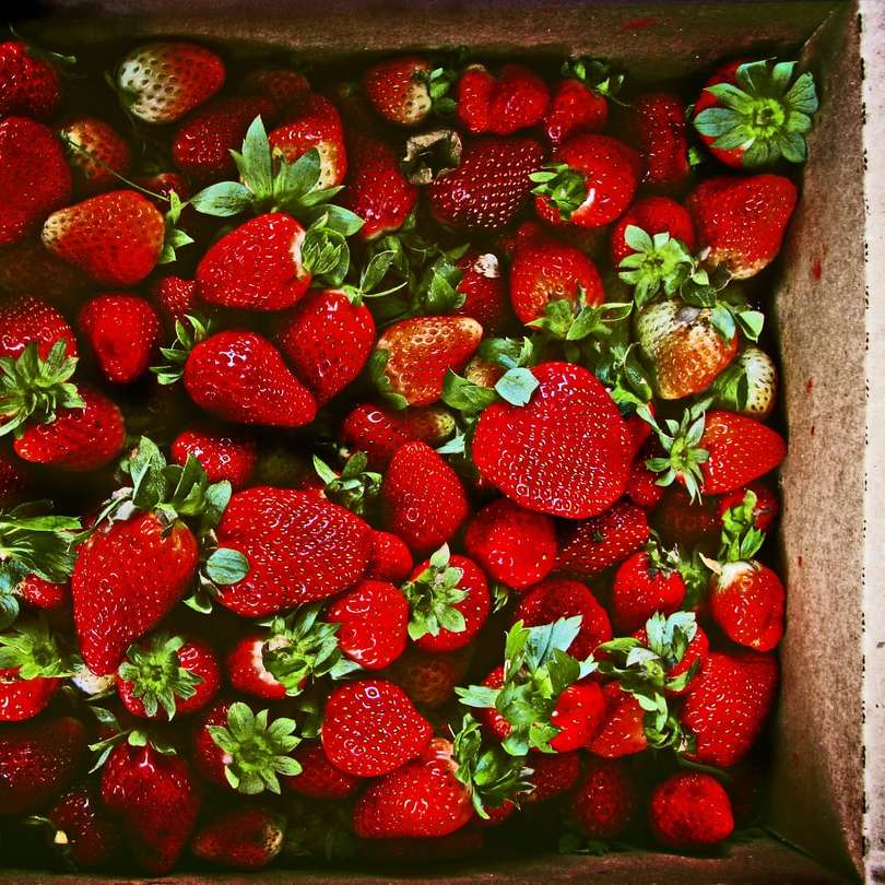 Boîte de fraises puzzle coulissant en ligne