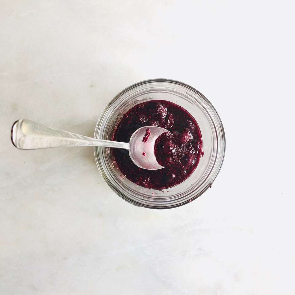 Chia Seed Cherry Jam Pussel online