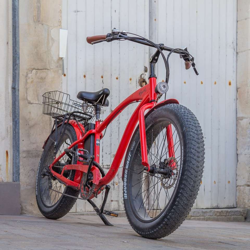 Röd cykel glidande pussel online