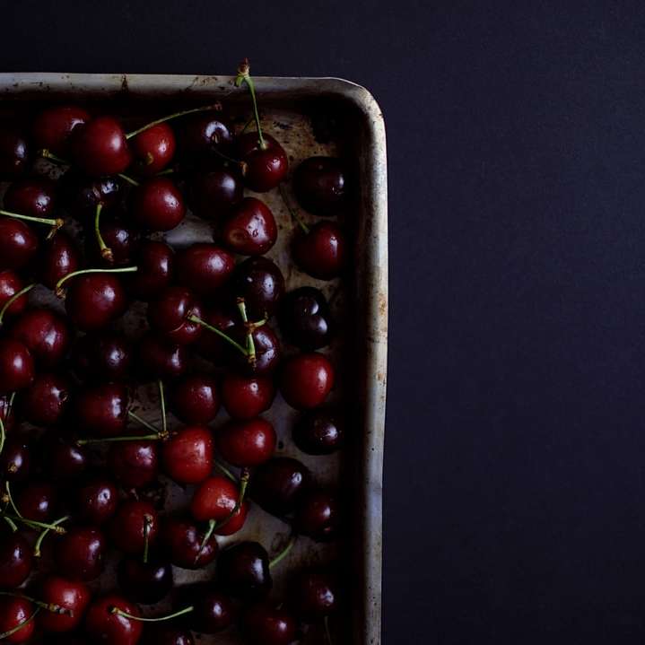 cherry lot in tray online puzzle
