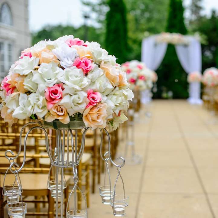 Aisle for a Wedding online puzzle