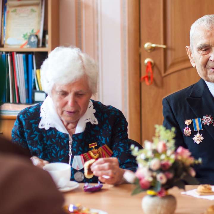 Pensionierter ukrainischer Soldat Schiebepuzzle online