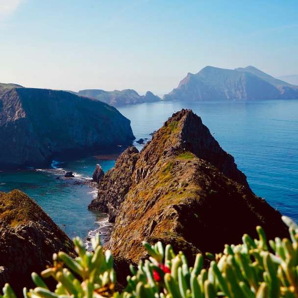 Inspiration point at Anacapa Island! online puzzle