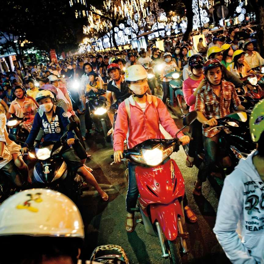 groep mensen rijden op een motorfiets online puzzel