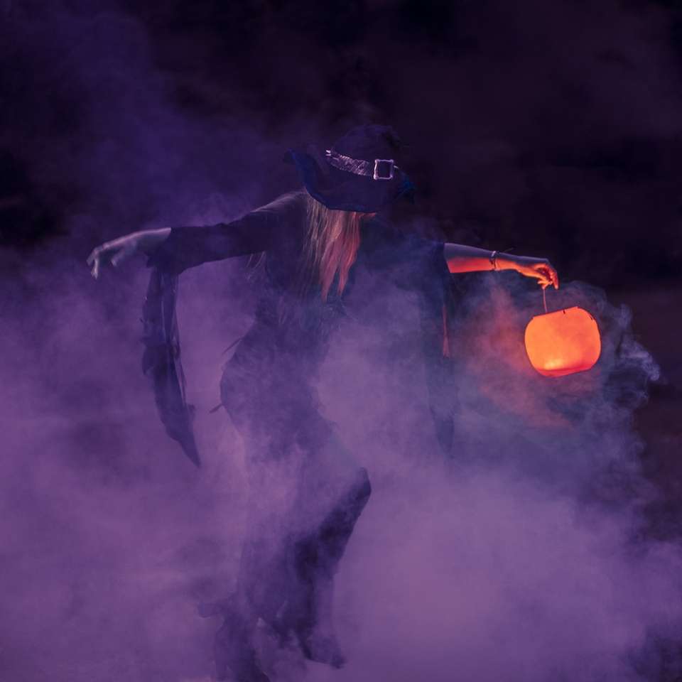 Halloween boszorkány! csúszó puzzle online