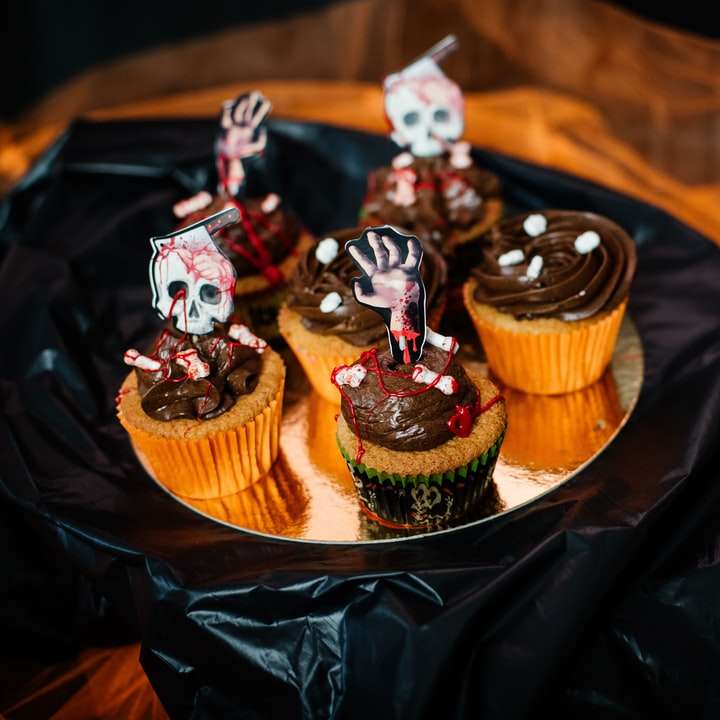 Graveyard Cupcakes online παζλ