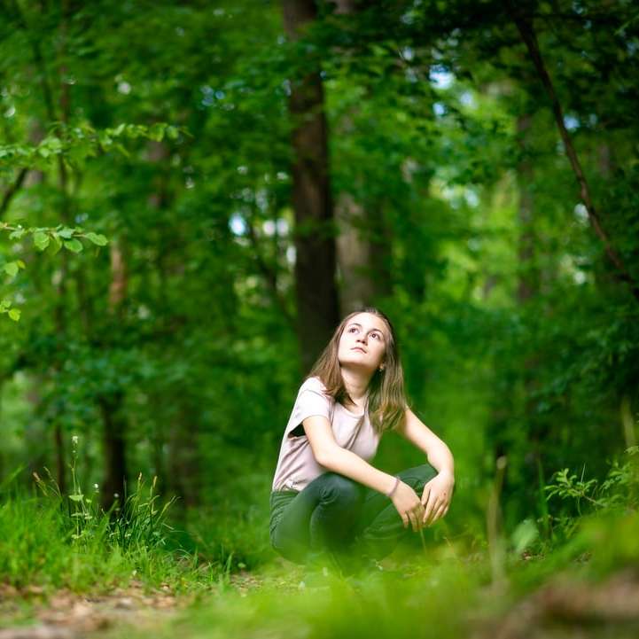 παιδί, κορίτσι, δάσος, μόνος, χαμένος συρόμενο παζλ online