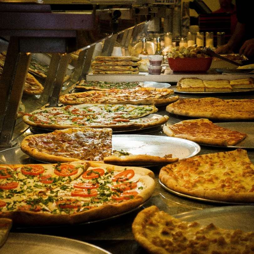 pizza's op dienbladen schuifpuzzel online