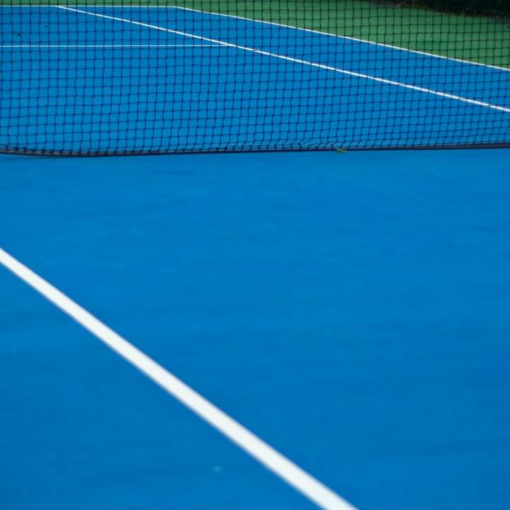 weißes und rotes Tennisnetz Schiebepuzzle online