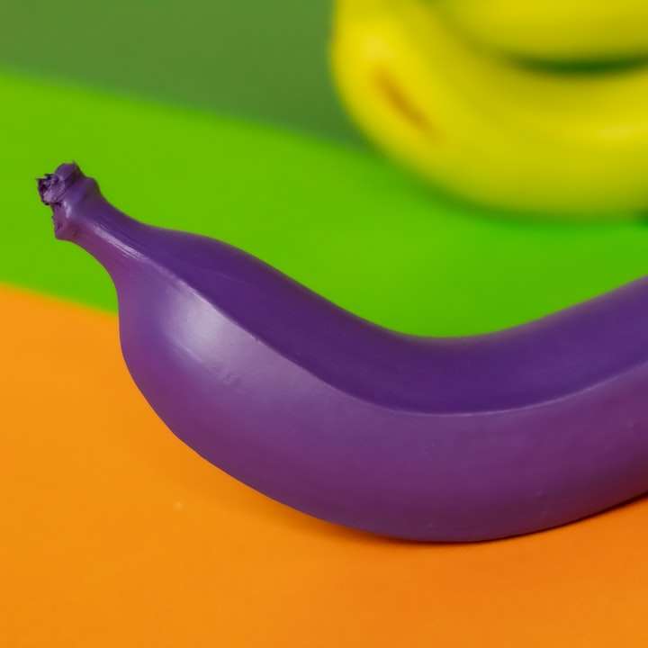фиолетовый банан игрушка онлайн-пазл