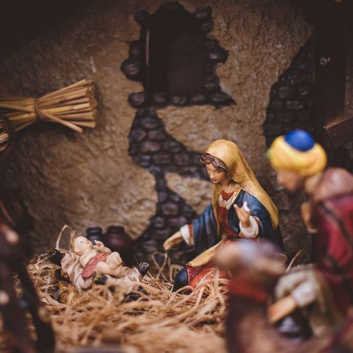 Fotografía en primer plano de la estatuilla de la Natividad rompecabezas en línea