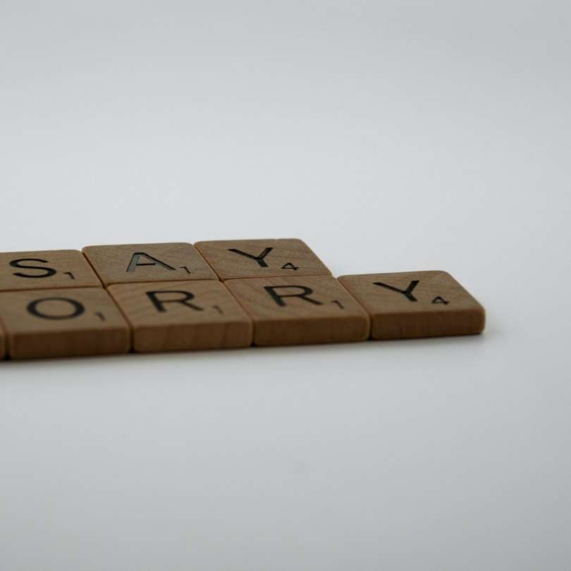 кафяви дървени блокове с номер плъзгащ се пъзел онлайн