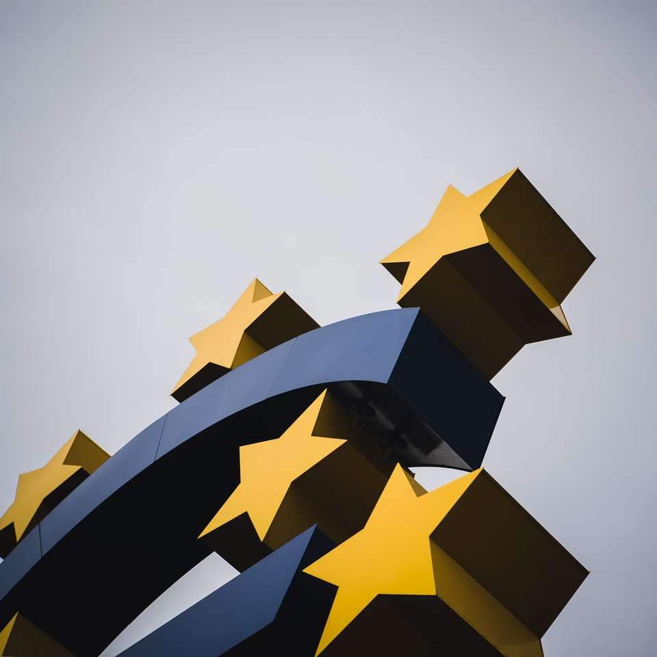 illustration d'étoile jaune et noire puzzle en ligne