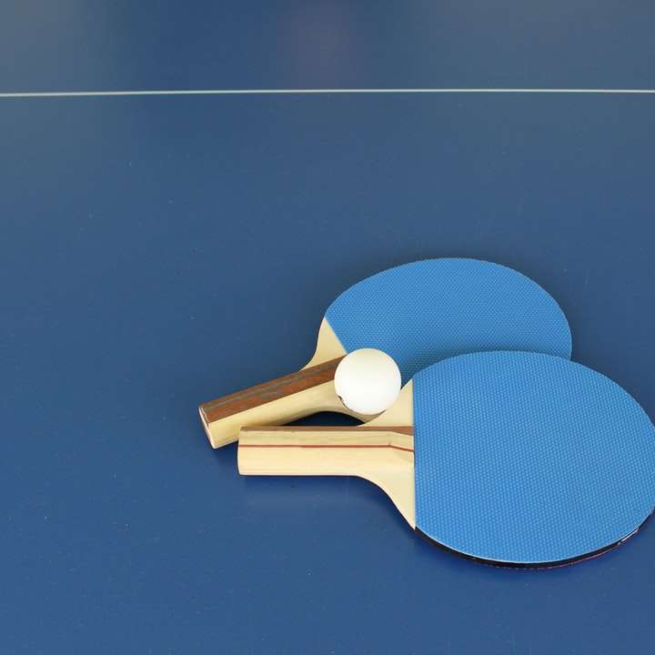 青と茶色の木製の心 スライディングパズル・オンライン