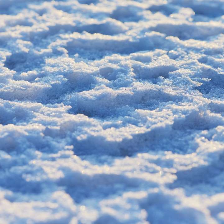 昼間の青い空の下の白い雲 オンラインパズル