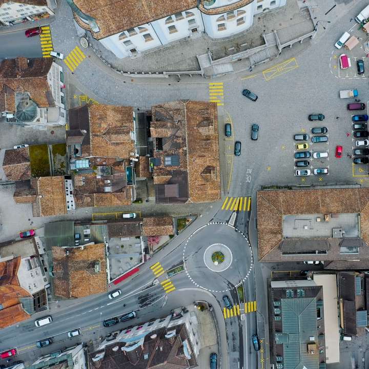 υψηλή γωνία προβολής των κτιρίων της πόλης κατά τη διάρκεια της ημέρας συρόμενο παζλ online