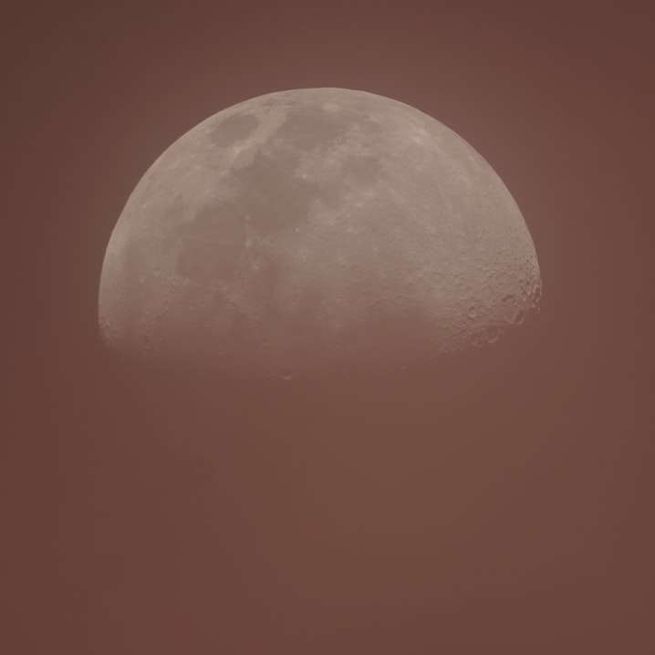 pełnia księżyca na niebie puzzle przesuwne online